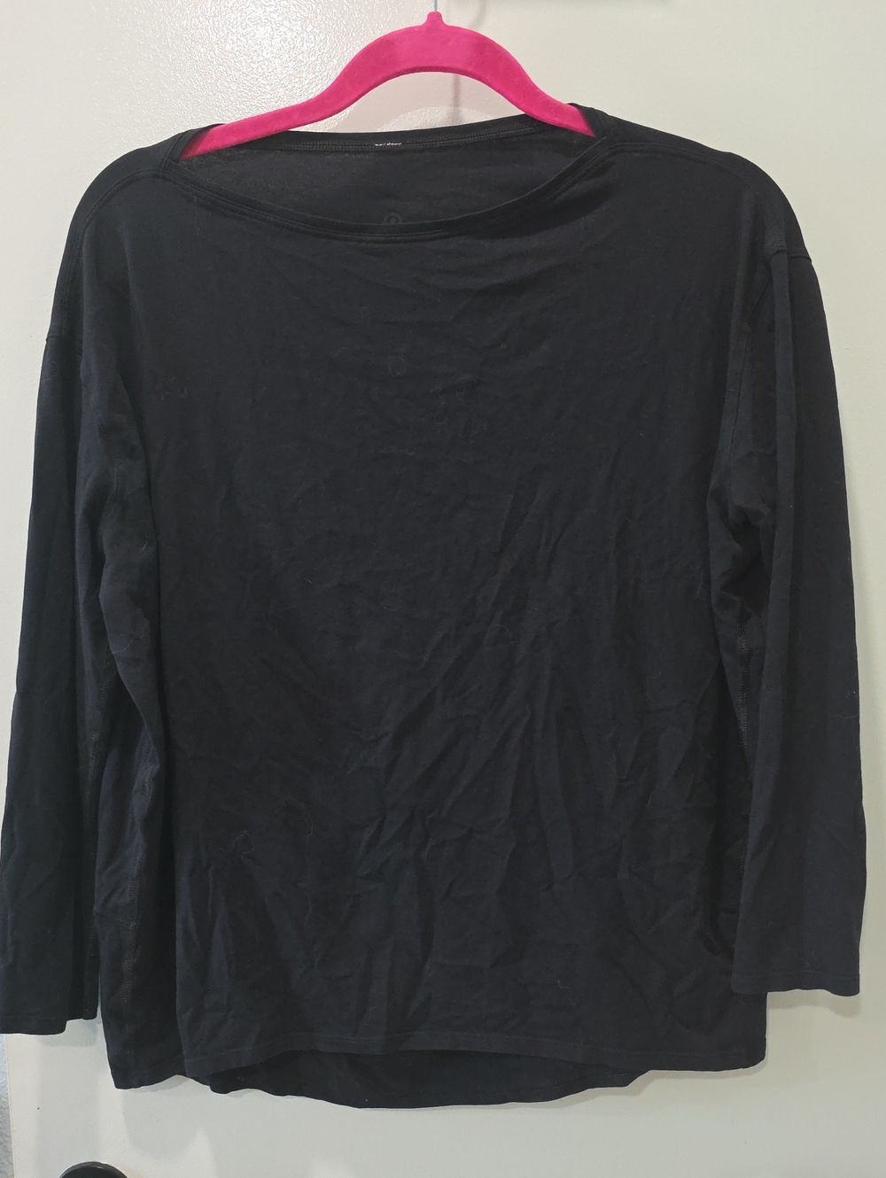lululemon athletica Black Long-Sleeve Women's Tee